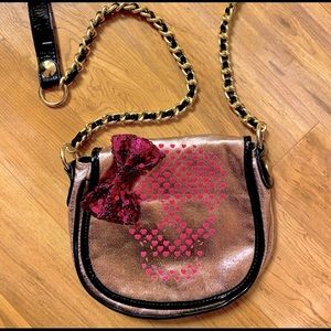Betsy Johnson skull purse